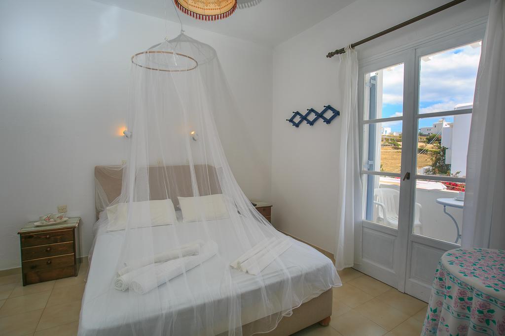 Paros Rita Studios ピソ ・リバディ 部屋 写真