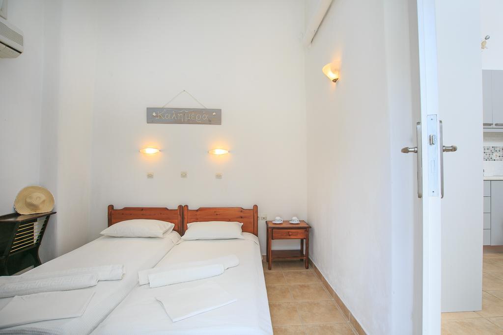 Paros Rita Studios ピソ ・リバディ 部屋 写真