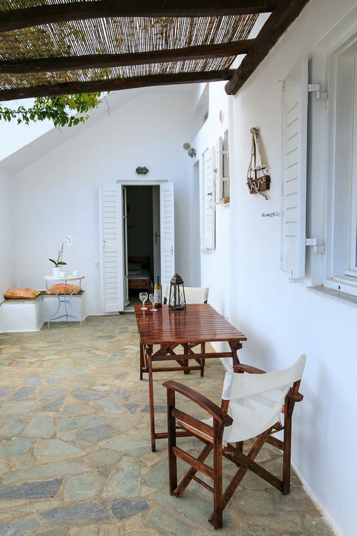 Paros Rita Studios ピソ ・リバディ エクステリア 写真